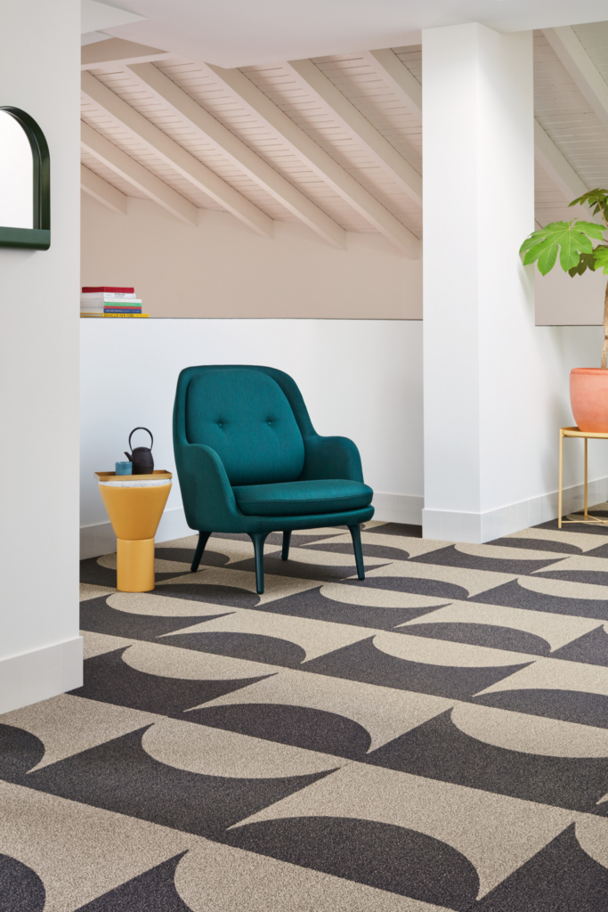 Curve Tile by ShawContract