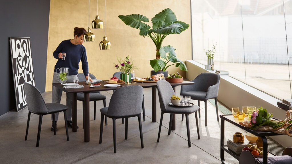 Softshell Side Chair by_Vitra