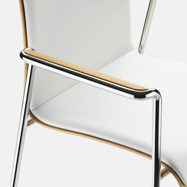 Fina Chair by Davis