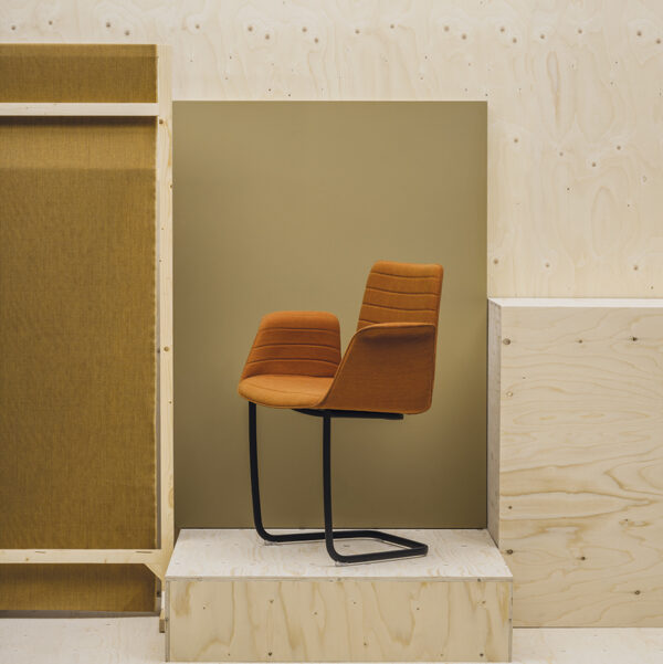 Flex Chair By Andreu World